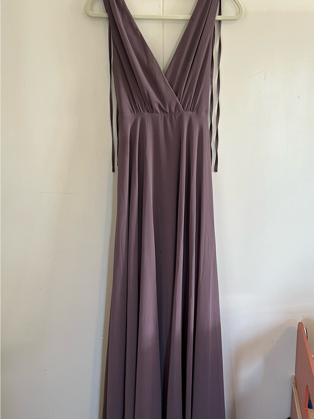 Lulu's V-Neck Maxi Dress
